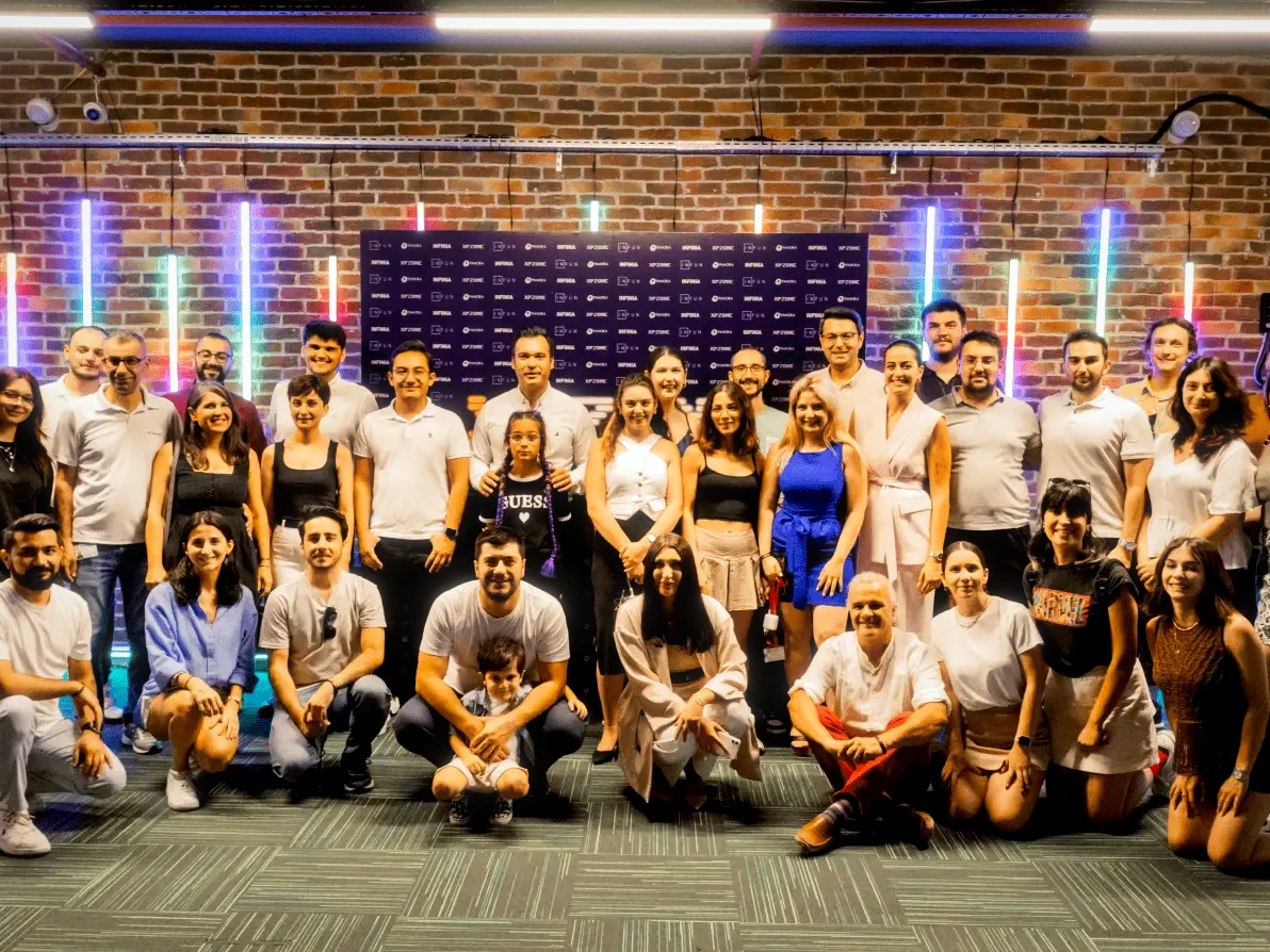 INFINIA ve XPZONE ekibi